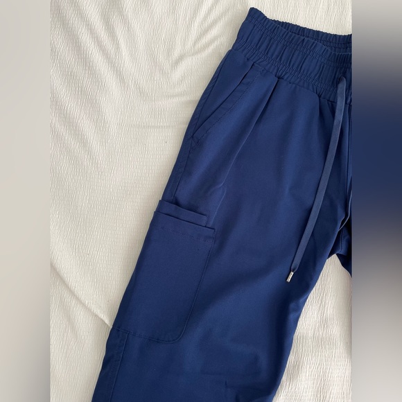 scrub pants - Picture 6 of 8